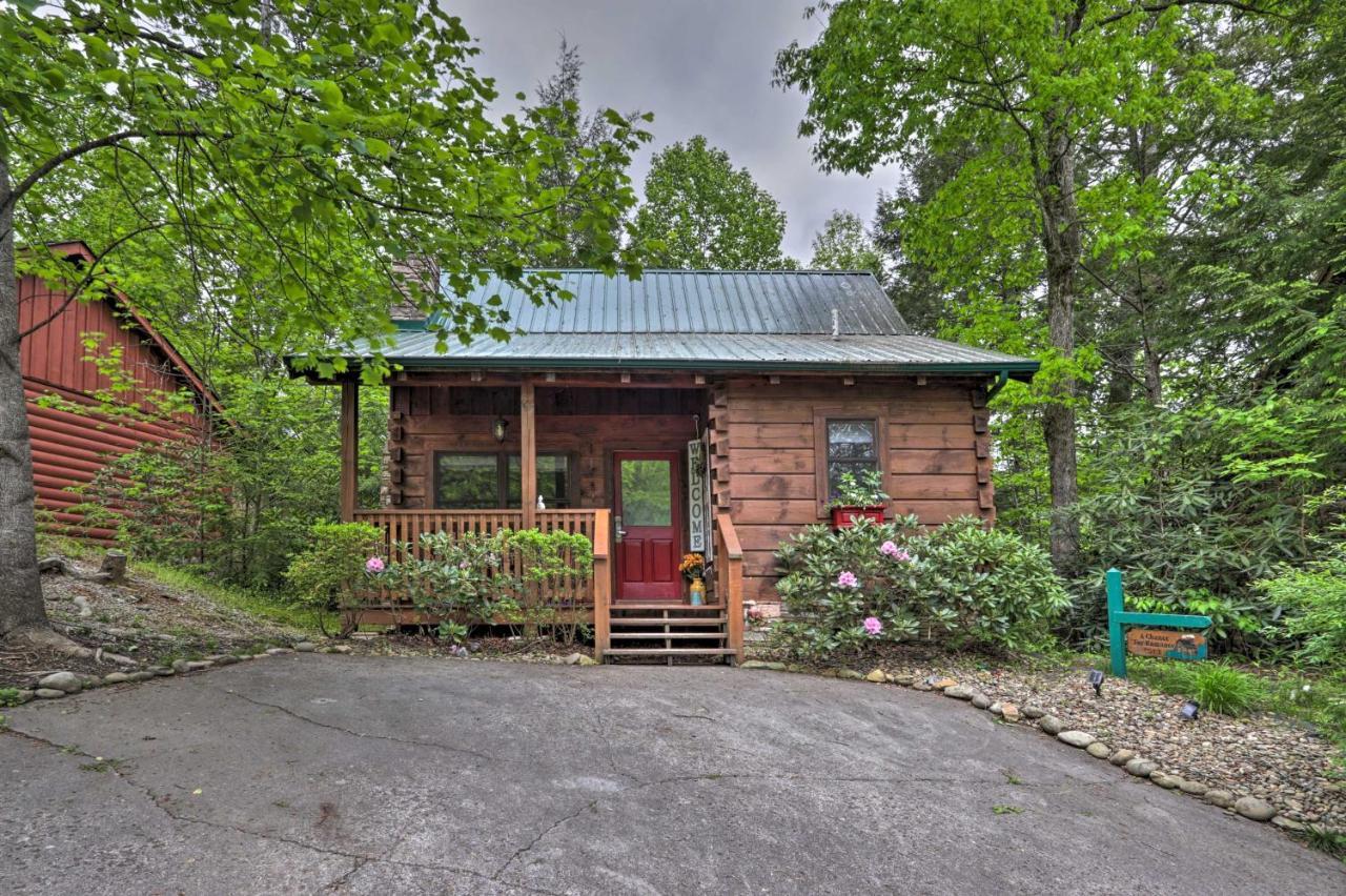 Apartmán Romantic Gatlinburg Cabin With Hot Tub And Pool Access Exteriér fotografie